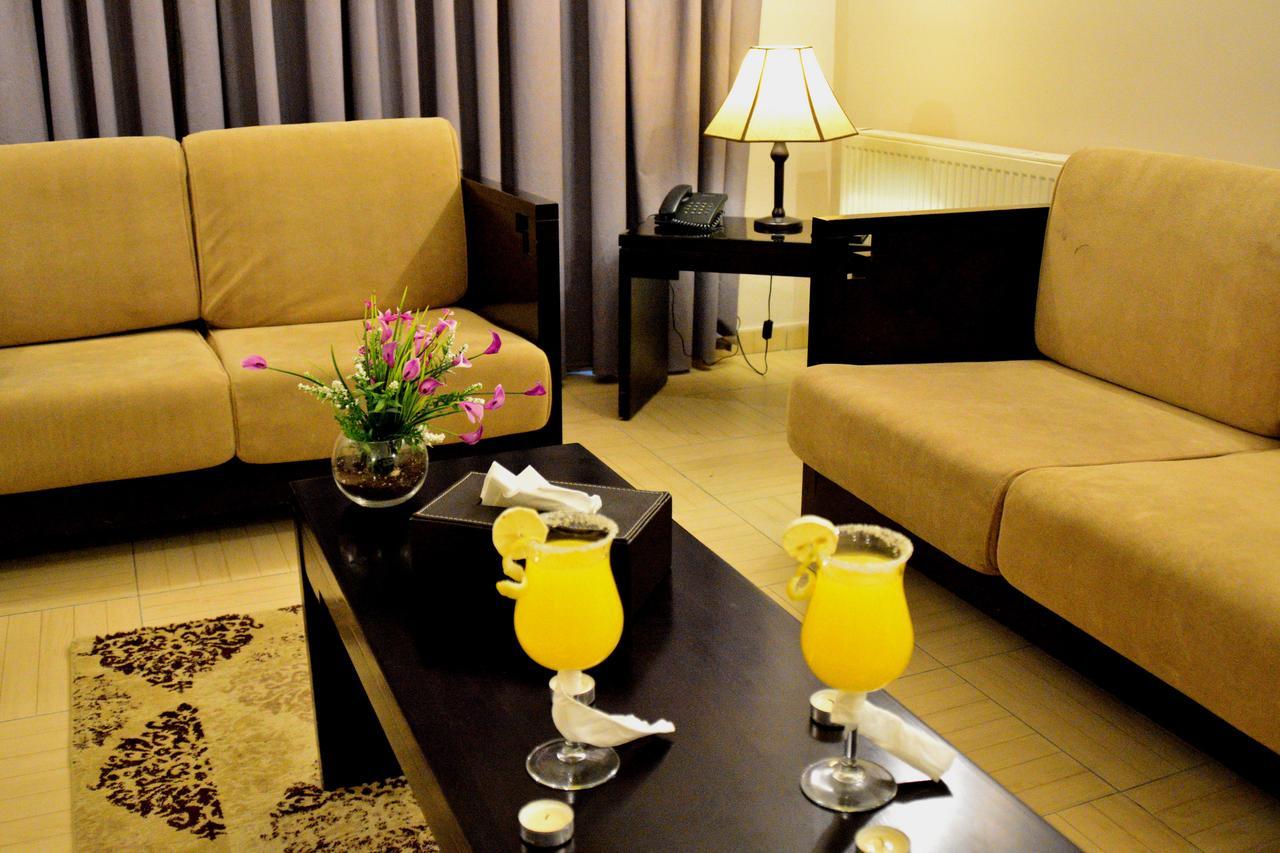 Lilium Hotel Safut Extérieur photo